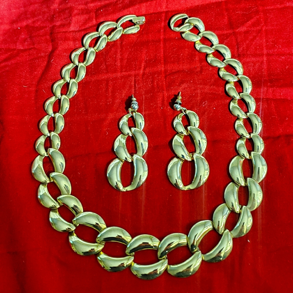 Jewelry- necklace & earrings